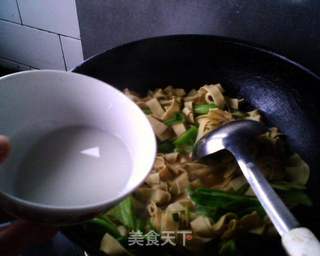 尖椒干豆腐的做法步骤:9