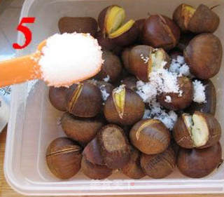 糖炒栗子—五分钟的微波炉美食的做法步骤:5