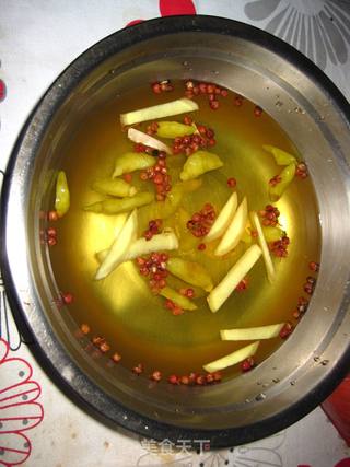 泡椒凤爪的做法步骤:4