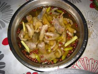 泡椒凤爪的做法步骤:5