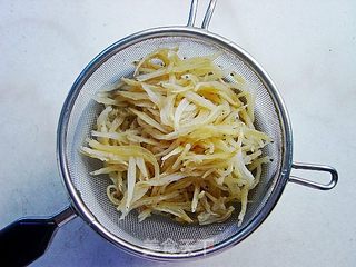 银鱼鸡蛋羹的做法步骤:2