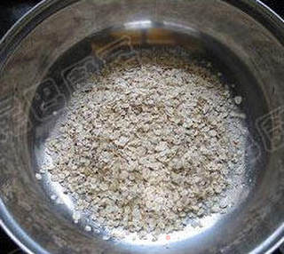 健康麦片粥的做法步骤:2