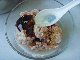 【花样包菜】---小笼包的做法步骤:2
