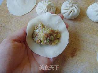 【花样包菜】---小笼包的做法步骤:7
