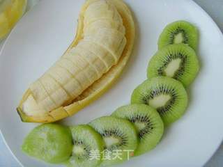 金翠沙拉的做法步骤:2