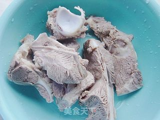 鲜淮山玉米骨头汤的做法步骤:5