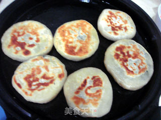 莴笋叶鸡蛋馅饼的做法步骤：12