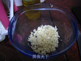 蒜蓉蒸丝瓜的做法步骤:2
