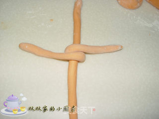 胡萝卜辫子馒头的做法步骤:8