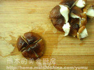 咖喱香菇土豆的做法步骤:2