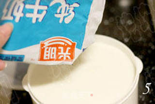 香浓美味的红豆酸奶的做法步骤:5
