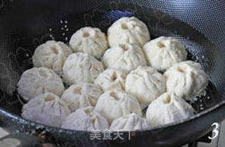极品鸡汁生煎包的做法步骤:15