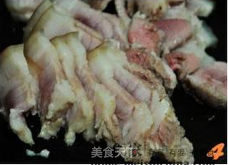 美味解谗又肥而不腻的回锅肉（米酒的妙用）的做法步骤：4