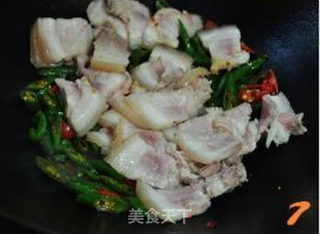 美味解谗又肥而不腻的回锅肉(米酒的妙用)的做法步骤:7