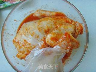 【飞禽走兽篇】:留住回忆---迷迭香烤鸡的做法步骤:4