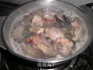 红烧栗子鸡的做法步骤：3