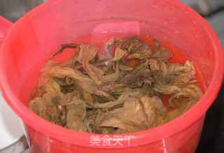 【飞禽走兽】梅菜扣肉的做法步骤:2