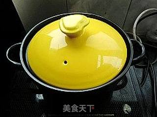 【飞禽走兽】淮山枸杞乳鸽煲的做法步骤：5