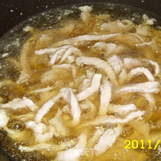 【飞禽走兽】鱼香肉丝的做法步骤:12