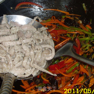 【飞禽走兽】鱼香肉丝的做法步骤:16