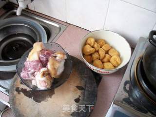 红烧蹄髈的做法步骤：1