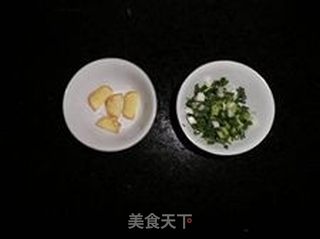 玉米咸肉汤的做法步骤:2