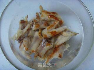 【飞禽走兽篇】:普洱茶焖凤爪的做法步骤:5