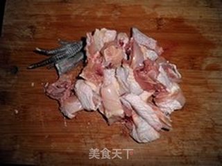 咖喱啤酒鸡的做法步骤：1