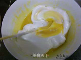 蛋糕体上搞搞新花样@@芝士奶油蛋糕卷的做法步骤:9
