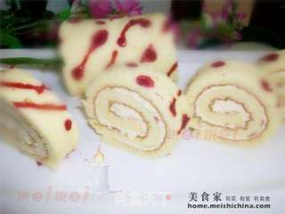 蛋糕体上搞搞新花样@@芝士奶油蛋糕卷的做法步骤:20