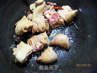 锅焖酥手的做法步骤:2