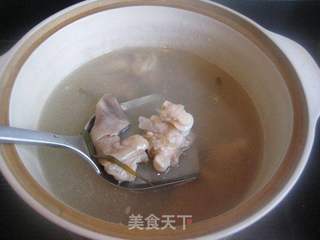 白萝卜枸杞炖羊蹄的做法步骤:4