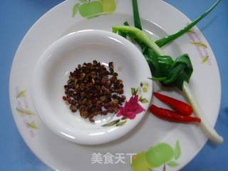 【飞禽走兽】椒麻肾球的做法步骤:2