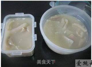 双色肉皮冻的做法步骤:8