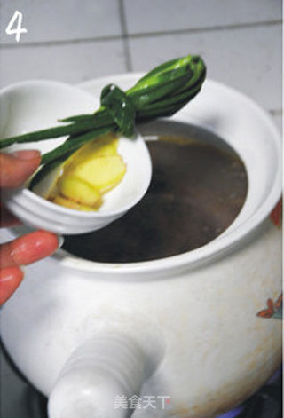 【飞禽走兽】茶树菇土鸡汤——食材是靓汤的关键的做法步骤:4