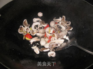 柱候酱爆章鱼的做法步骤:4