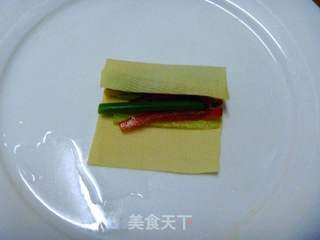 爽口凉菜系列---五彩豆皮卷的做法步骤：4