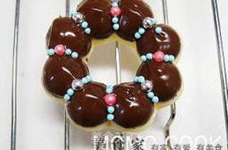 多彩璀璨的甜甜圈---绝对漂亮出彩的礼物的做法步骤:12
