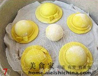 可爱小草帽---南瓜馒头的做法步骤:7