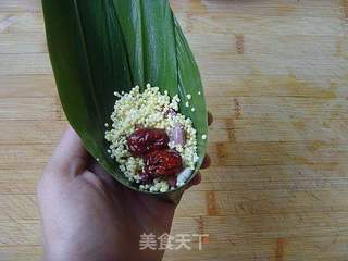 【端午·粽子篇】粽香情浓：黄米粽子的做法步骤：3