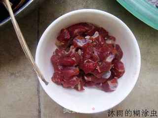 端午浓情-黑白糯米鲜肉粽的做法步骤:3