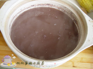 圆锥蜜红豆粽子的做法步骤:2