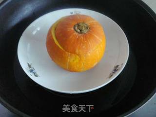 虾仁银鱼金瓜盅的做法步骤:6