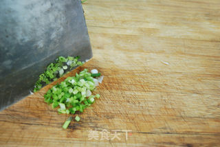 初夏时令家常菜—茭白炒毛豆籽的做法步骤:4