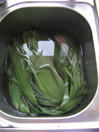 【端午. 粽子篇】芸豆花生大枣粽的做法步骤:2