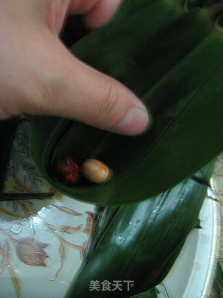 【端午. 粽子篇】芸豆花生大枣粽的做法步骤:6