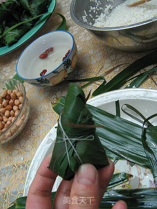【端午. 粽子篇】芸豆花生大枣粽的做法步骤:11