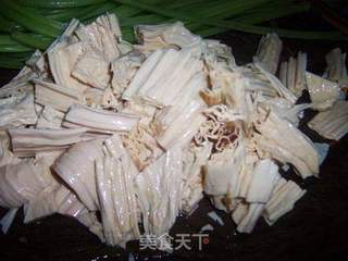 腐竹芹菜的做法步骤：2