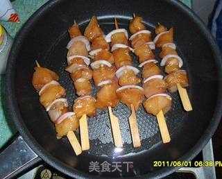 蜜汁鸡肉串 (可当零食也可当菜)的做法步骤:2