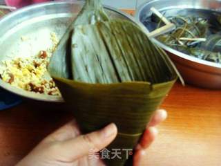 五香肉粽的做法步骤:11